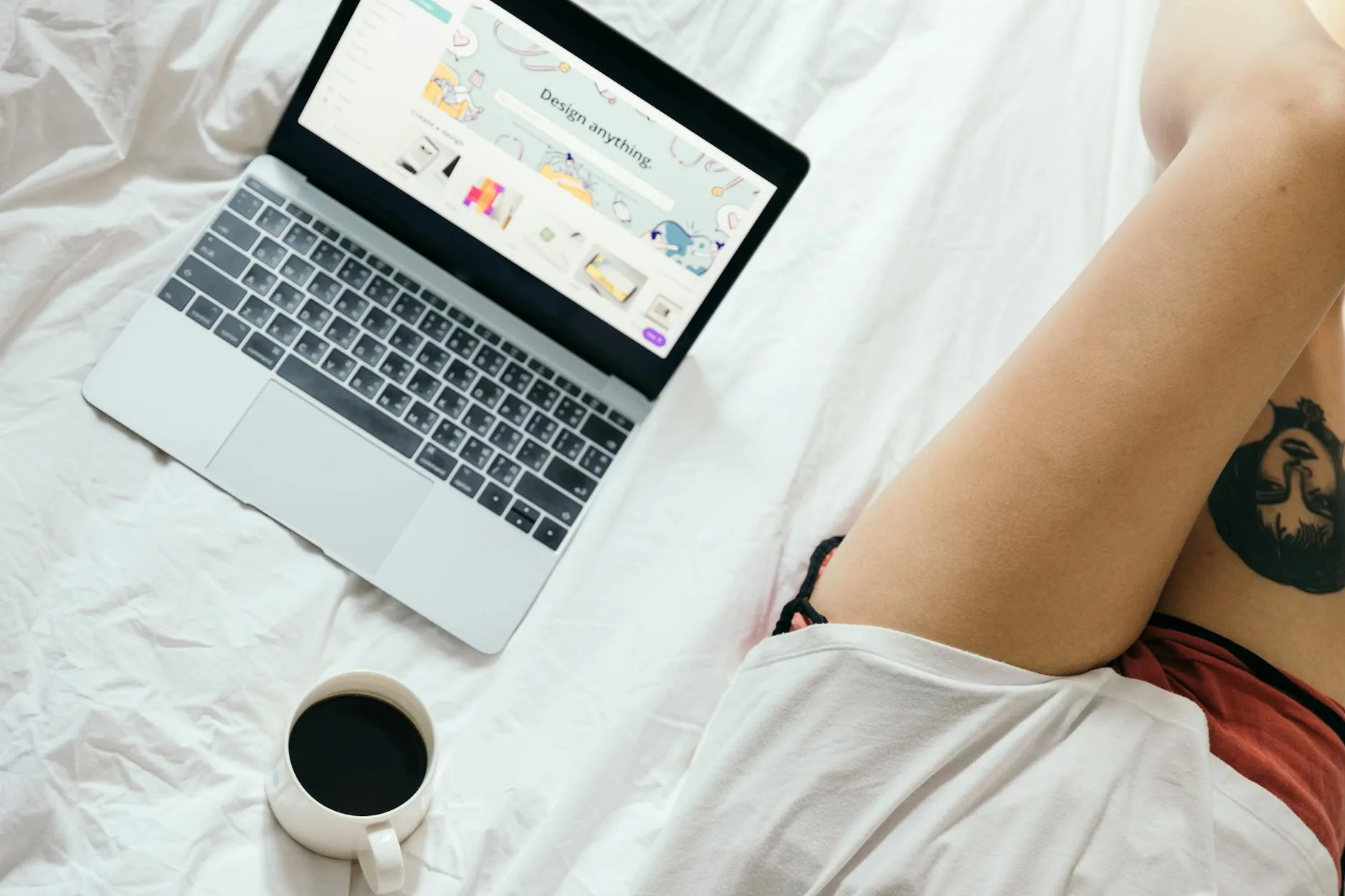 Photo by Ketut Subiyanto on Pexels | Cara Membuat Website Toko illustration