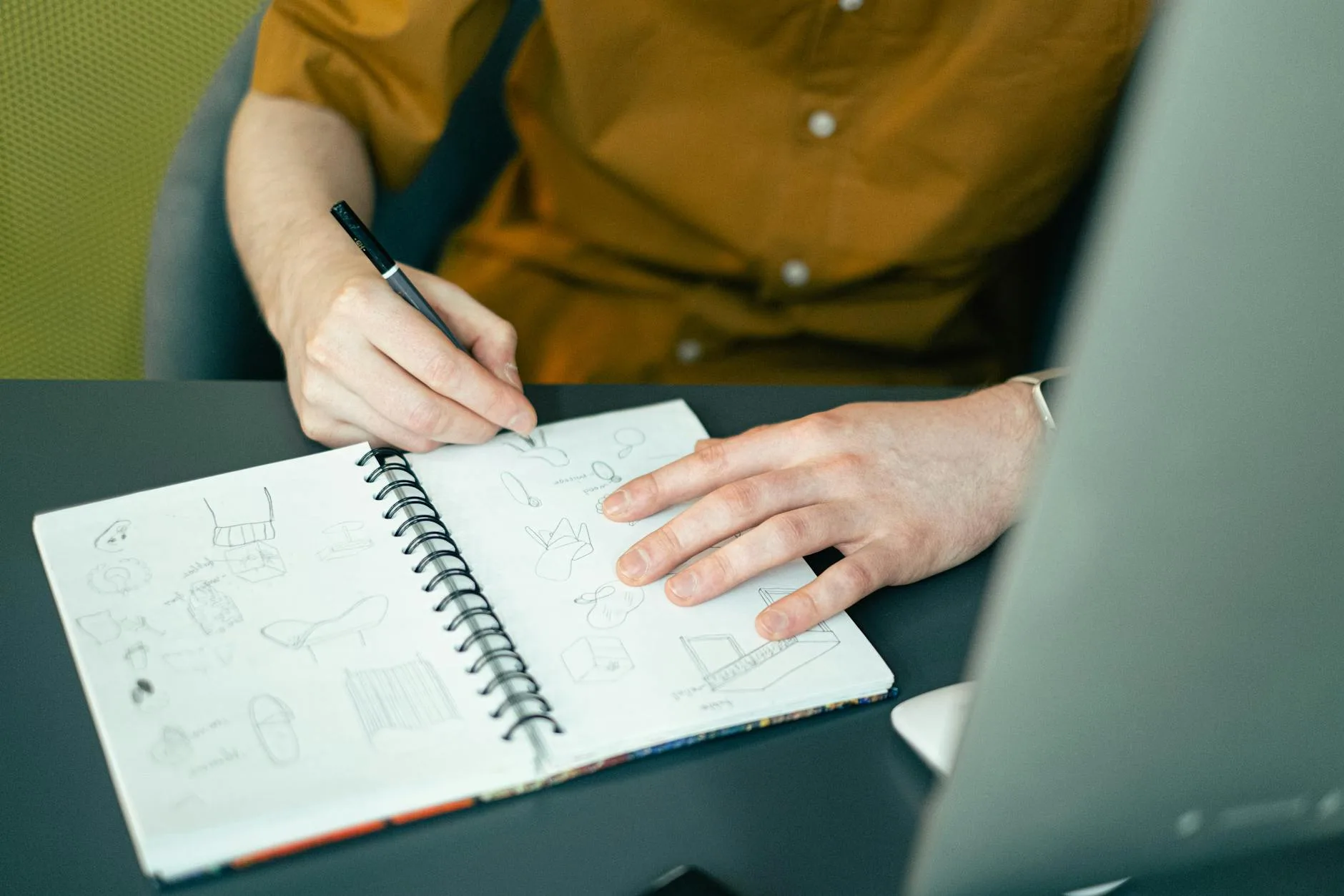 Photo by Ivan S on Pexels | Teknik Membuat Artikel Menarik illustration